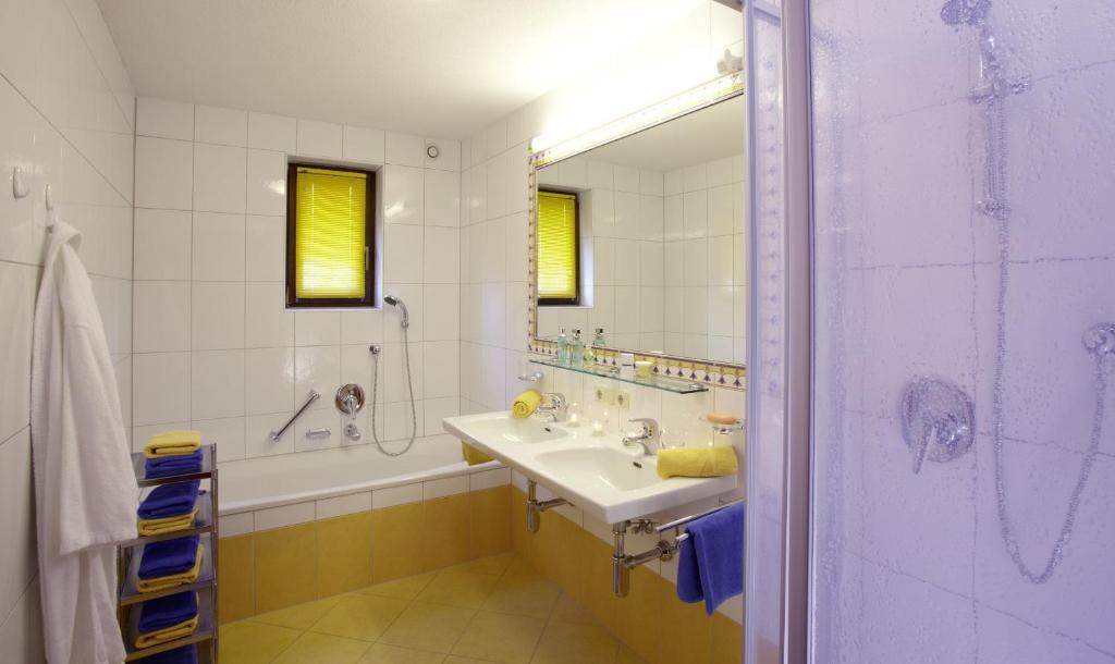Haus Kaschutnig Apartment Fiss Room photo