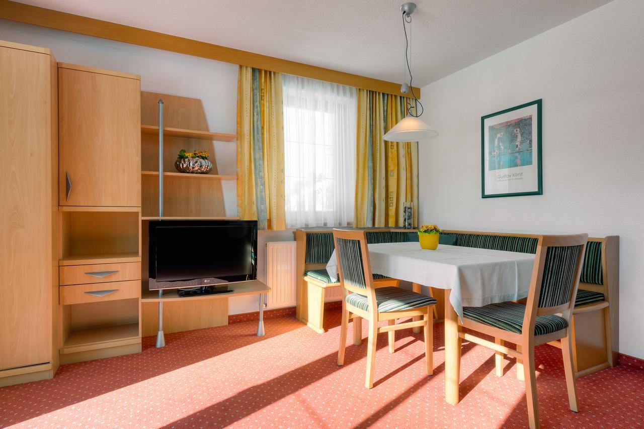 Haus Kaschutnig Apartment Fiss Exterior photo